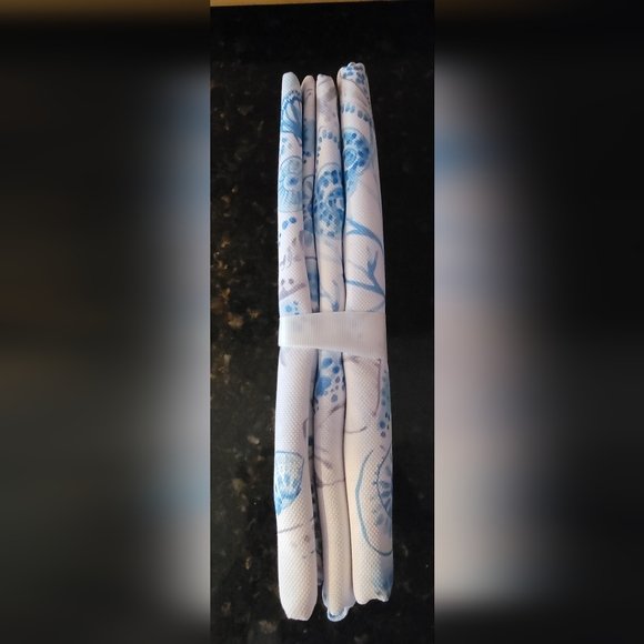 Sigrid Olsen Home set of 6 Easy Care Napkins Seaside Motif 18"× 18" New - Picture 4 of 4